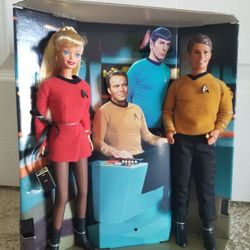 Barbie & Ken Star Trek - Mattel (New Dolls & Accessories) 30th Anniversary