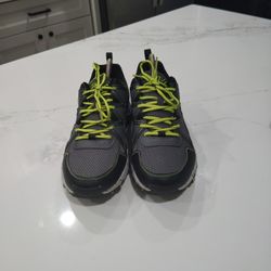 Men Sports Shoes 