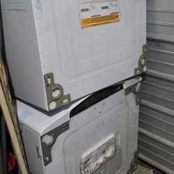 LG Sidekick Pedestal Washer (WD200CW) & Extra Pedestal *NO DELIVERY *