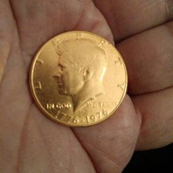 Vintage 1976 Golden Kennedy Bicentennial Half Dollar Coin
