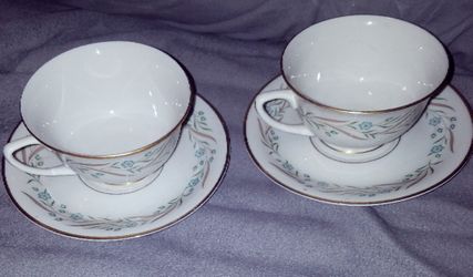 Vtg. Zylstra Porcelain Cup & Saucer " spring wreath "