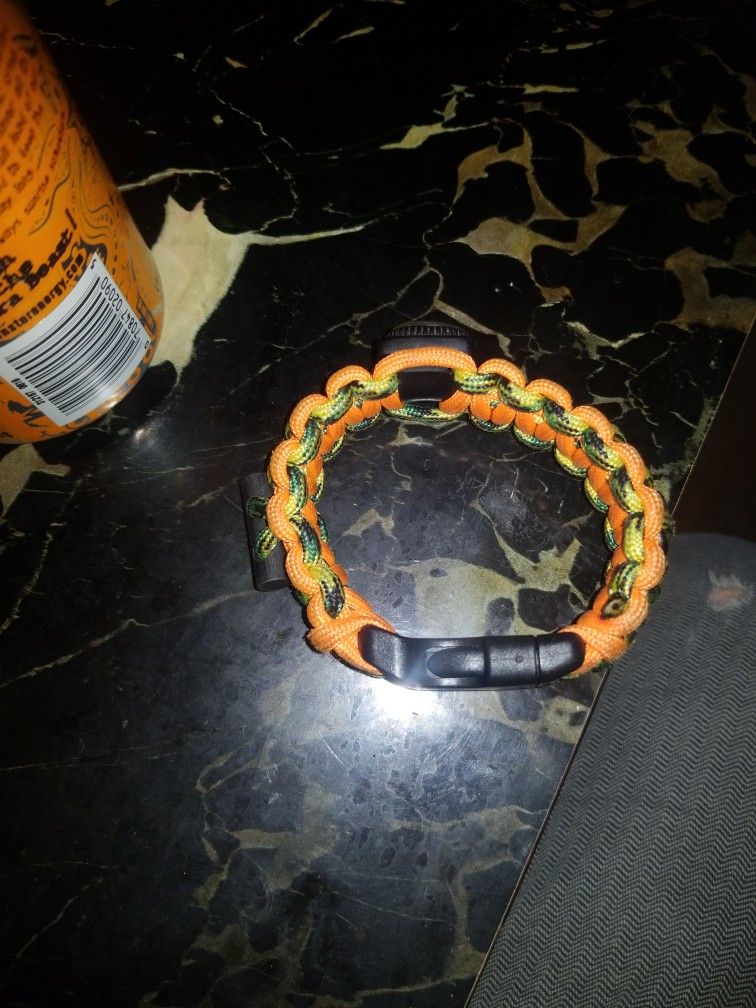 Custom Paracord Bracelets