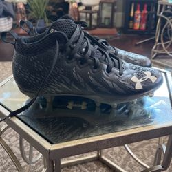 Under Armour Football Cleats Size 6.5