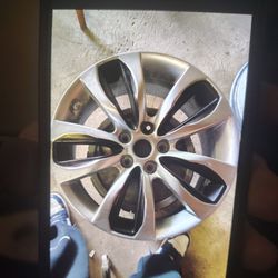 18-in Rims Kia Sorento 2010  Full Set 5×4.5