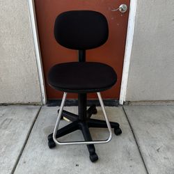 Adjustable Height Black Office Chair