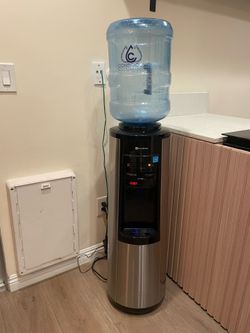 Water Cooler/Dispenser - Very Clean!