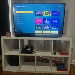 50inch Roku Tv With Soundbar And White Stand 