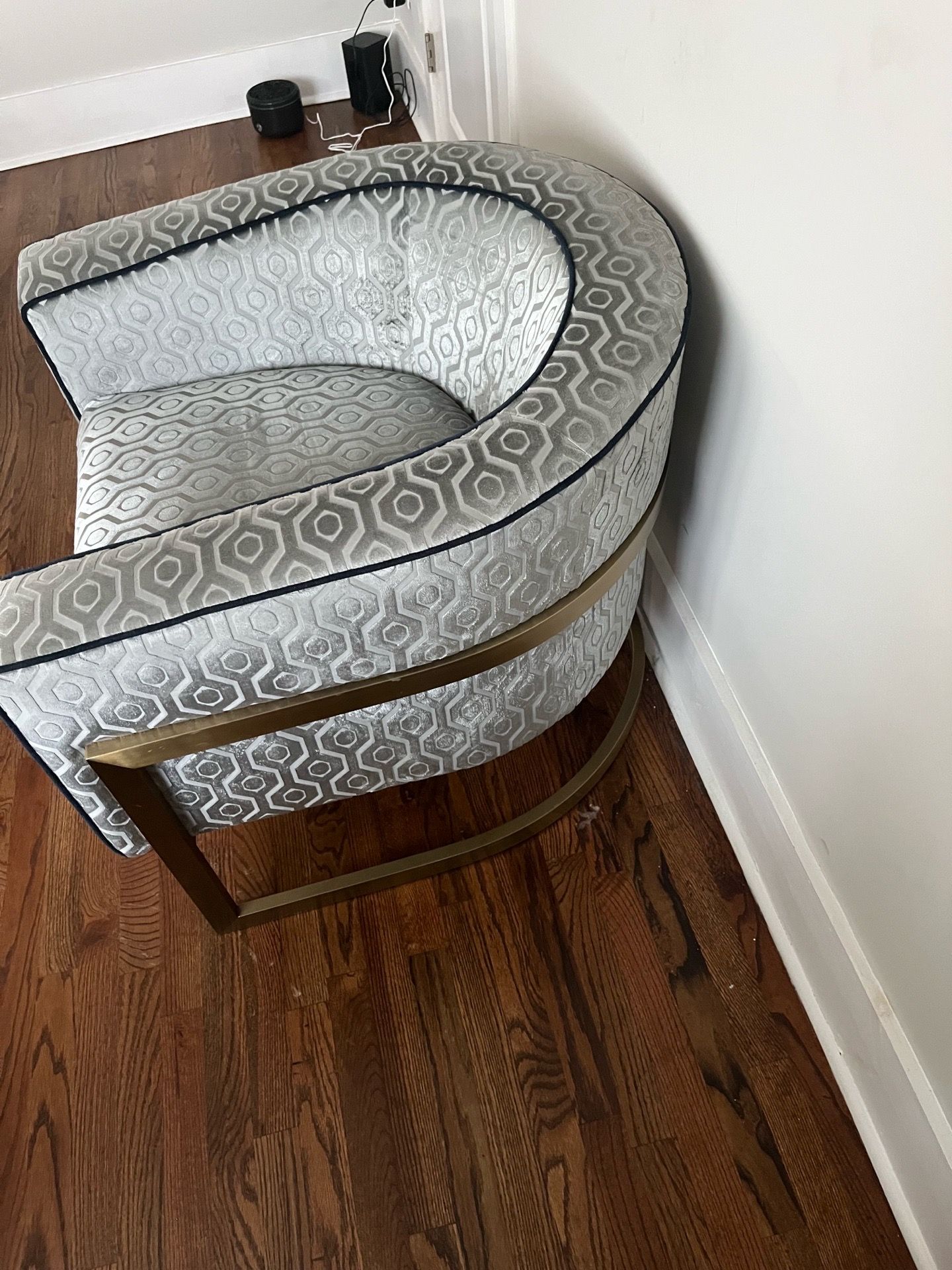 Accent chair