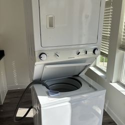 Combo Washer And Dryer 