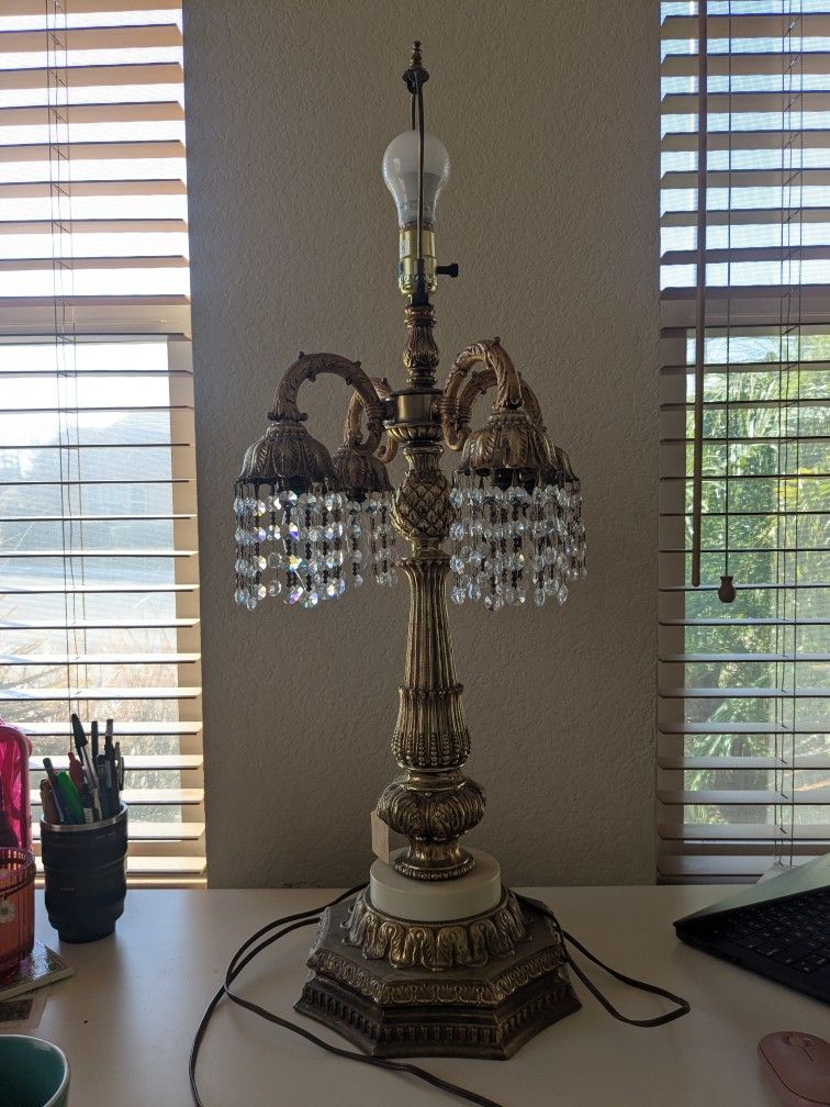 Vintage Mid century Pineapple Crystal Lamp