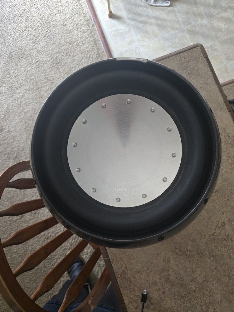 Rockford Fosgate T112D2 Subwoofer Excellent Condition.