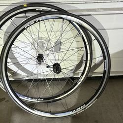 Shimano RS11 aero spoke road bike wheels