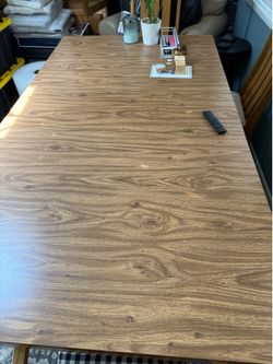 Dining room table