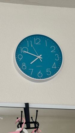 Timess and Quartz Wall Clocks
