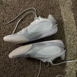 Li-Ning Way of Wade 808 5 Ultra in the "Oxygen" colorway