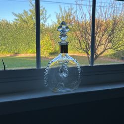 LOUIS XIII Empty with real gold on it