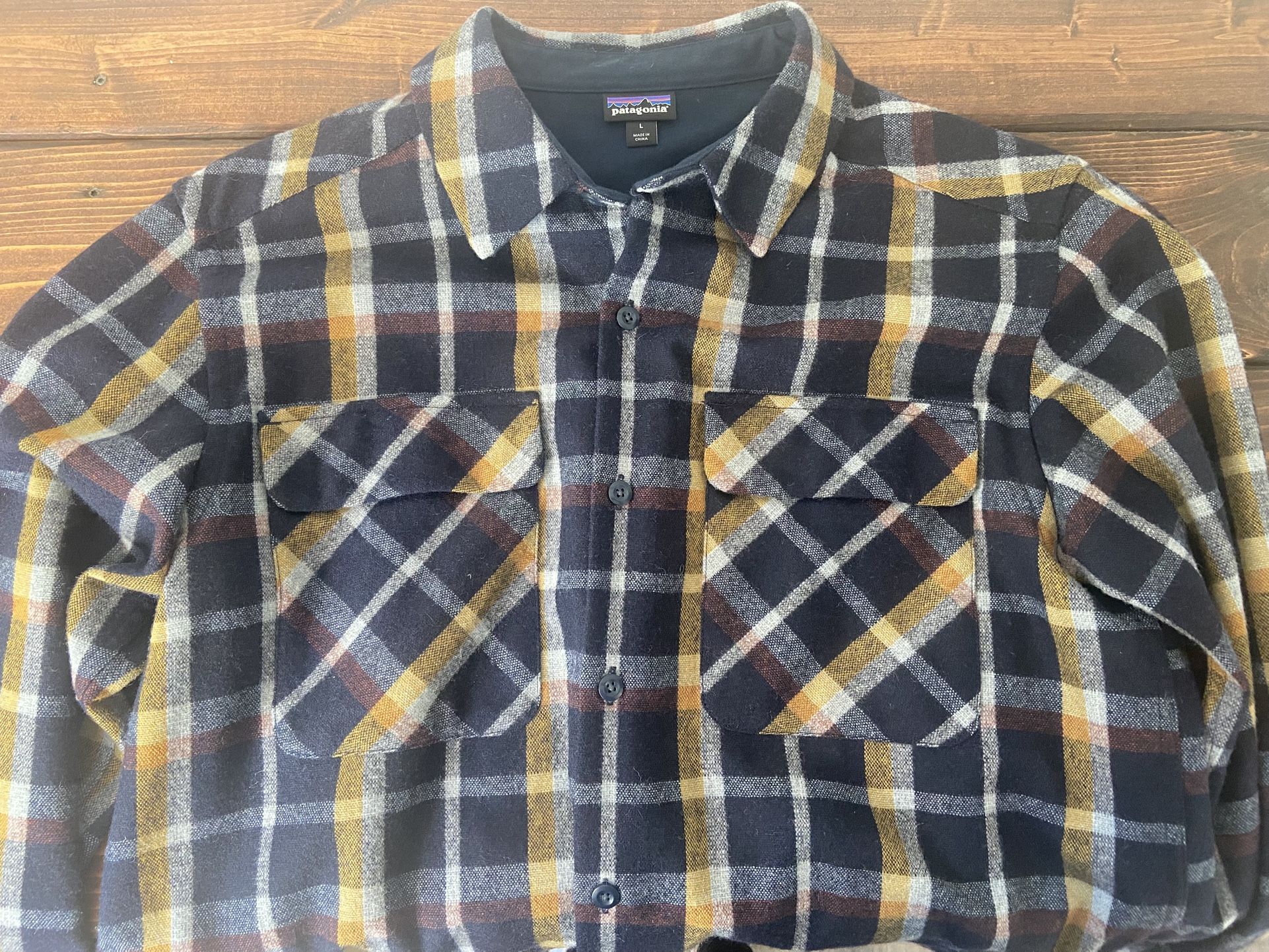 Patagonia Men’s Wool Flannel (L)
