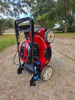 Toro 22” Recycler SmartStow Self-Propelled Mower