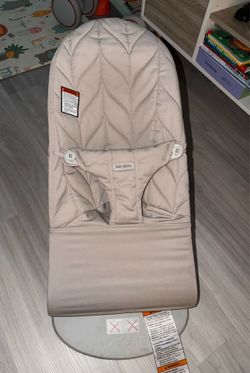 BabyBjörn Bouncer Bliss Sand Gray – Excellent Condition