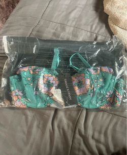Woman’s underwear/Bras