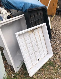 Grow trays