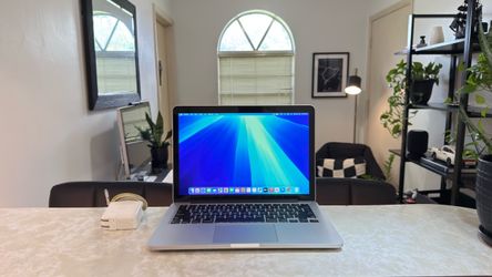 MacBook Pro 2015 13-inch (MacOS Sequoia & New Battery)