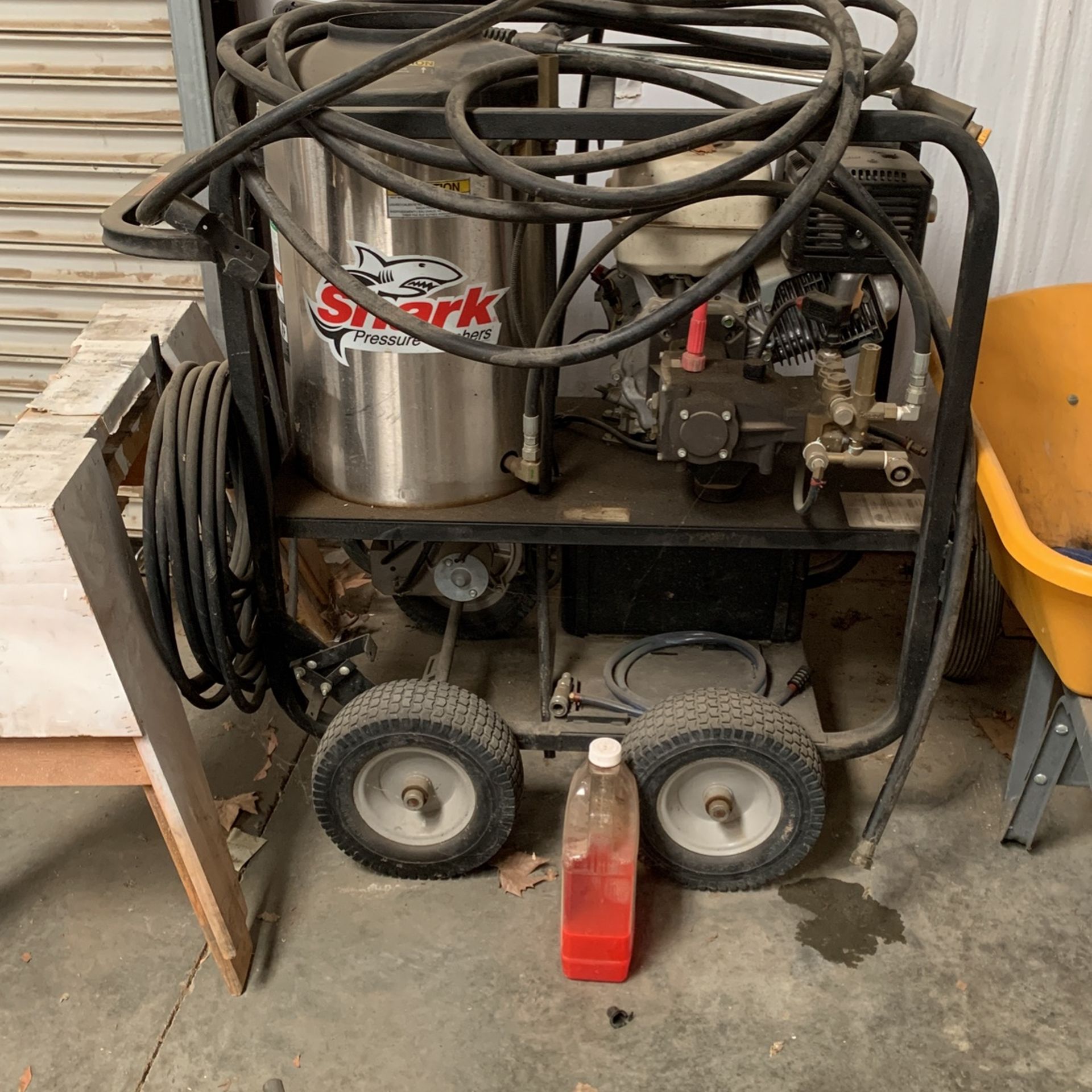 Shark 3000 Psi Hot Water Pressure Washer