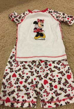 Girls size 8 Disneyland Minnie Mouse outfit