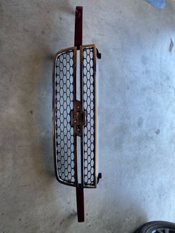2006 Chevy Silverado OEM grill