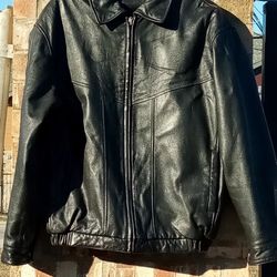 ROUNDTREE & YORKE MEN'S LEATHER BOMBER JACKET SIZE M
