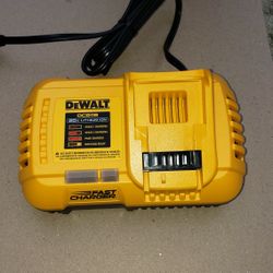 Dewalt 20v Fast Charger Brand New 