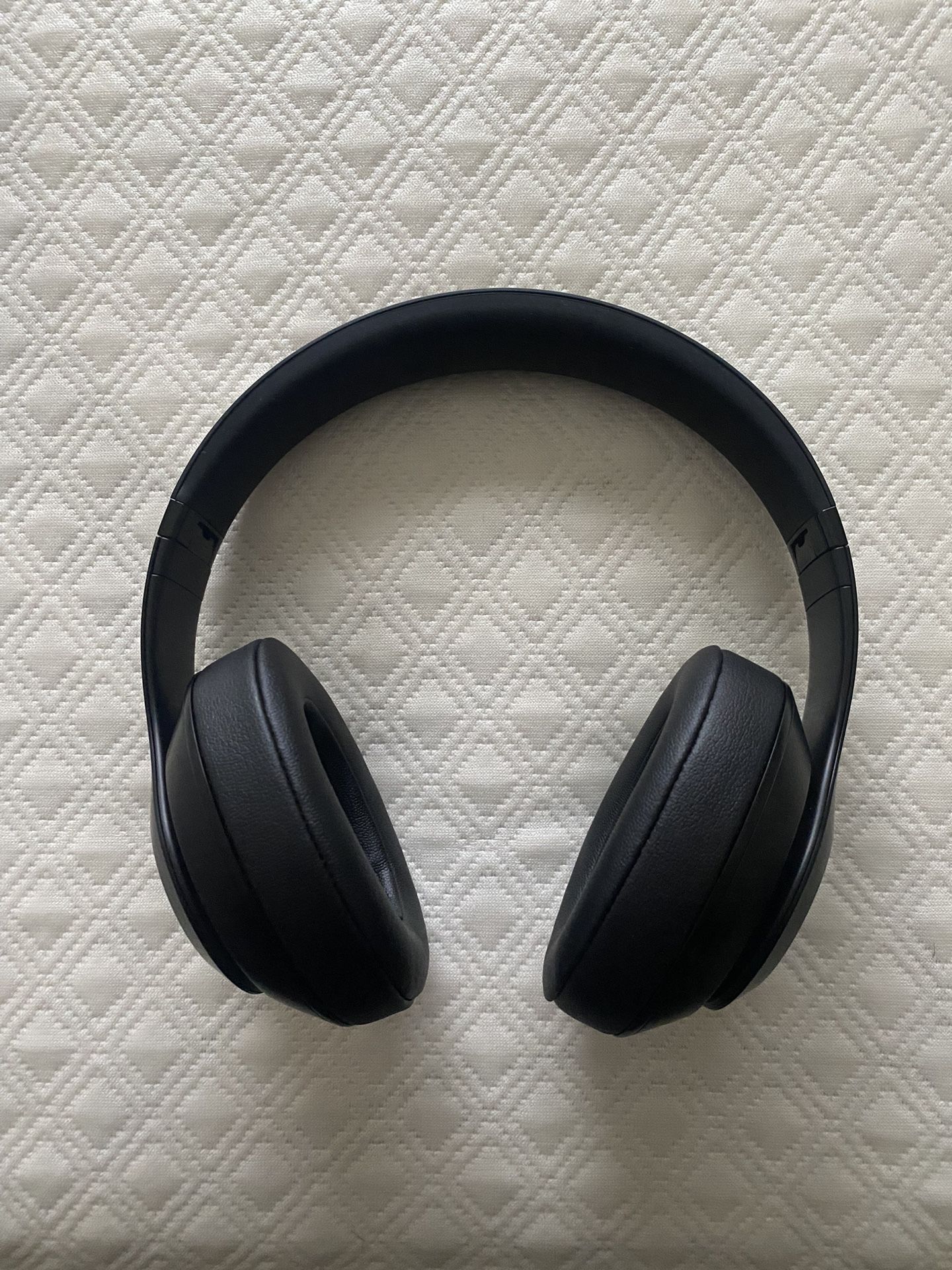 Beats Studio Pro Bluetooth Wireless Headphones