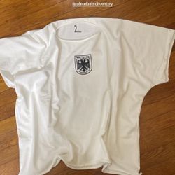 BRAND NEW YZY VULTURES TEE 