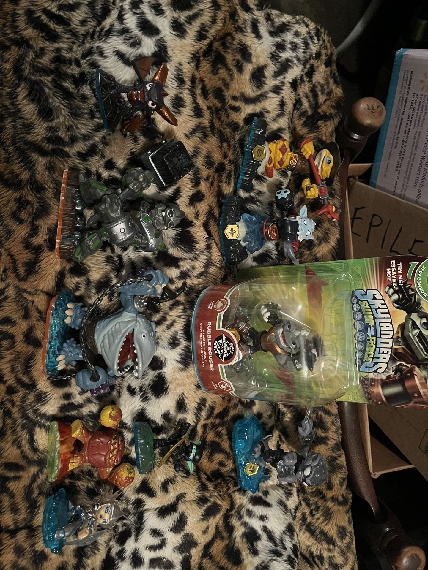 Skylanders Toys Lot