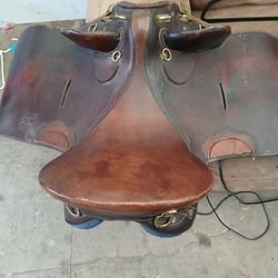 Saddle 