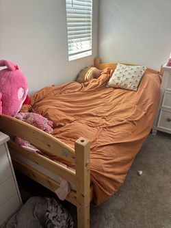 Twin bed