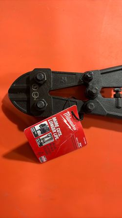 Milwaukee 24 in. Bolt Cutter With 7/16 in. Max Cut Capacity