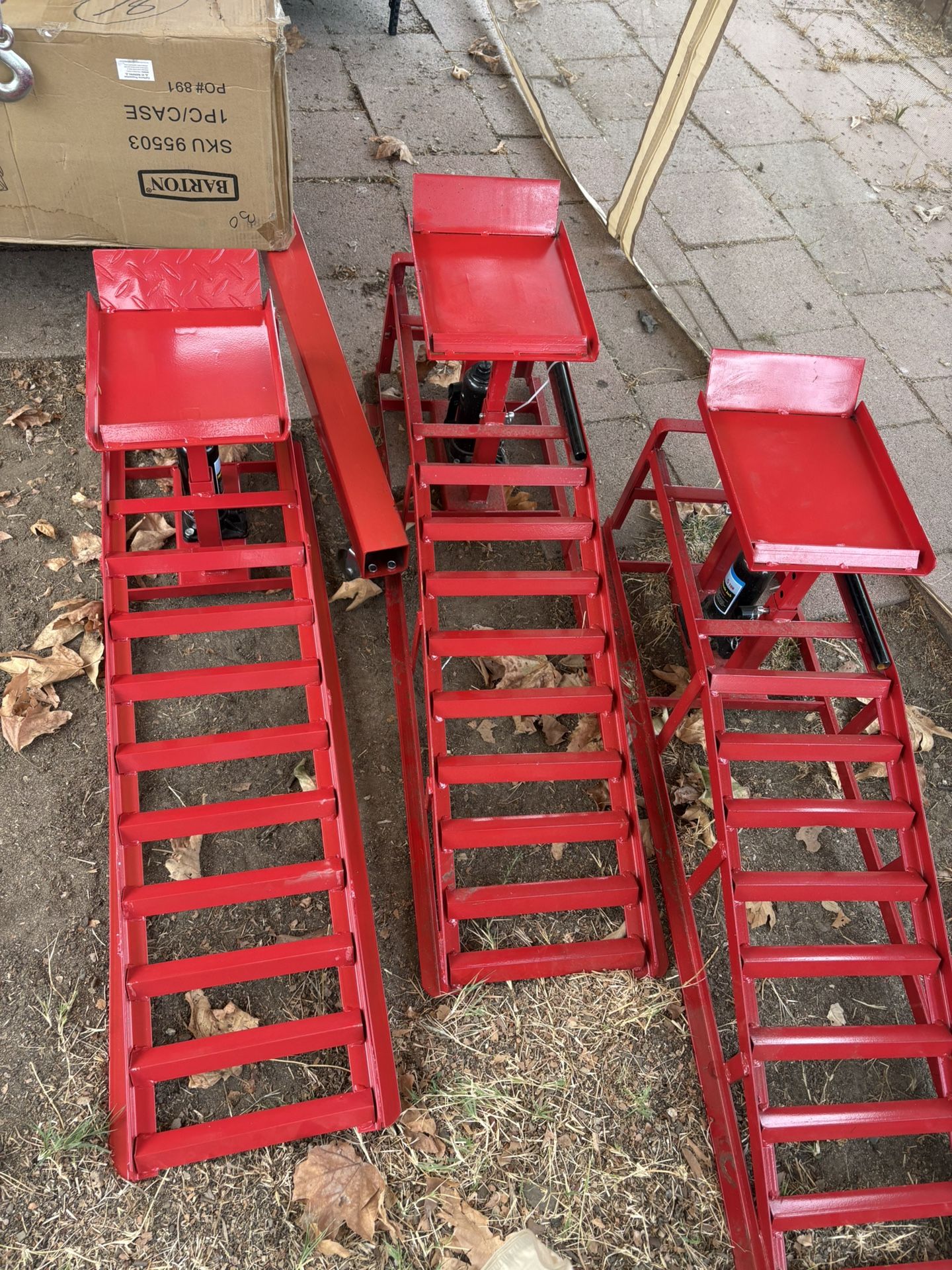Auto Ramps With 5 Ton Bottle Jack Built In