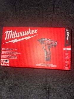 Milwaukee M12 2-Speed 1/4" Hex Screwdriver Kit 2406-22