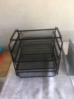 Metal desktop organizer