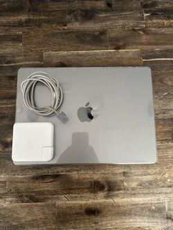MacBook Pro M2 Max