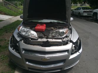 We Have Brand New Headlights And Tail Lights Off Of This Malibu 2010