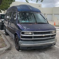 Chevrolet Express 1500, Year 2000