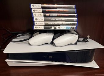 PS5 2 controllers 6 games
