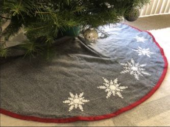 Christmas Tree Skirt