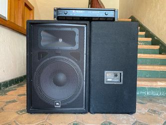 JBL SPEAKERS & PEAVEY AMP