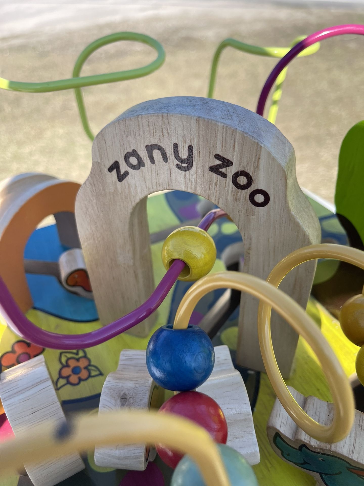 B Zany Zoo
