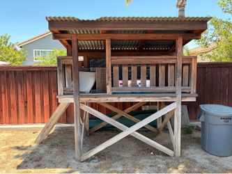 Free wooden playhouse