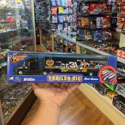 Winner’s Circle Trailer Rig Robby Gordon #31