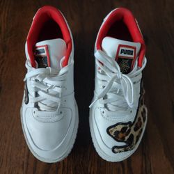 Puma Charlotte Olympia Snickers For woman Size 7.5